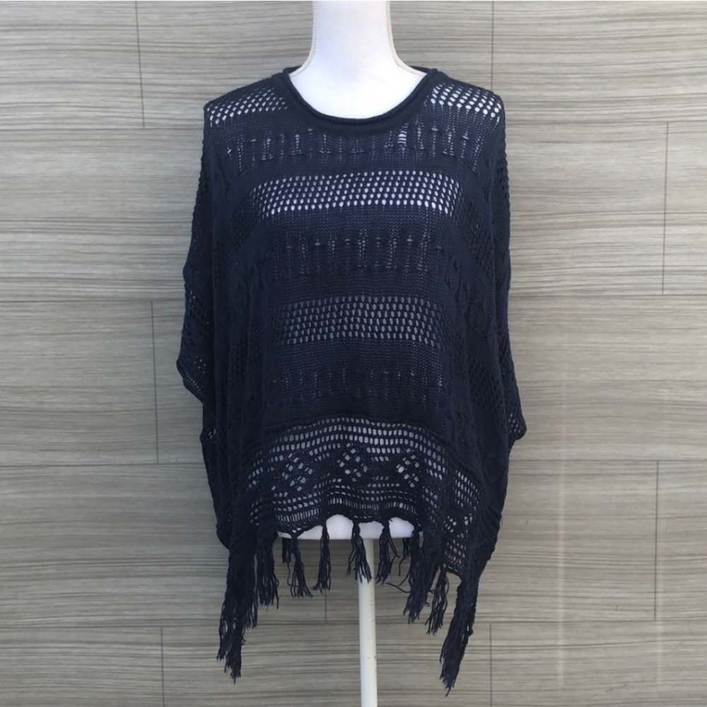 Fringe Poncho style top Size Medium